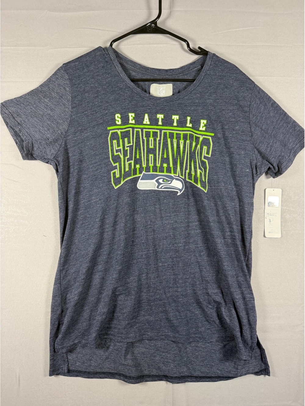 Seattle Seahawks NFL Women's Large Blue Heathered T-Shirt